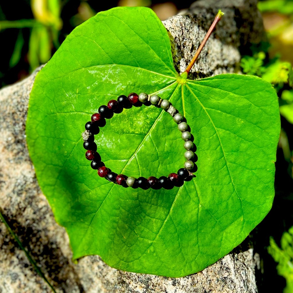 Black Pyrite & Obsidian Ruby Crystal Bracelet - Picture 2 of 2